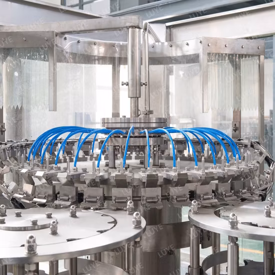 Luye 3 in 1 linea di produzione automatica di acqua potabile per bottiglie in pet, lavaggio di bevande, riempimento, tappatrici, riempimento di acqua minerale pura, imbottigliamento, tappatrice
